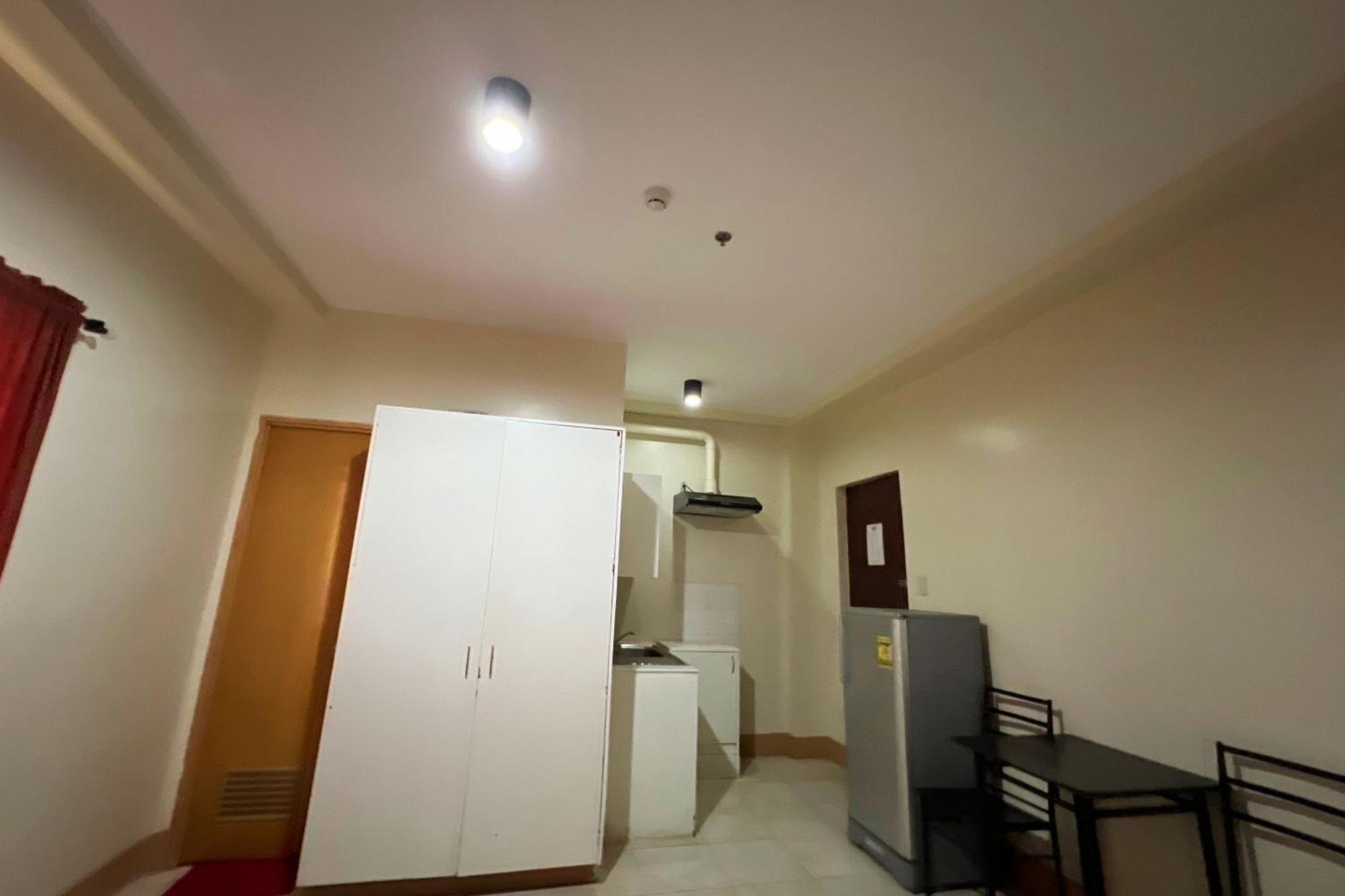 Sta Rosa Inn Iloilo Powered By Cocotel Room photo